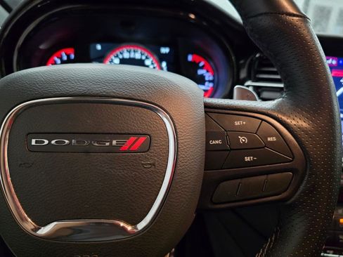 Used 2025 Dodge Durango GT RWD image 19