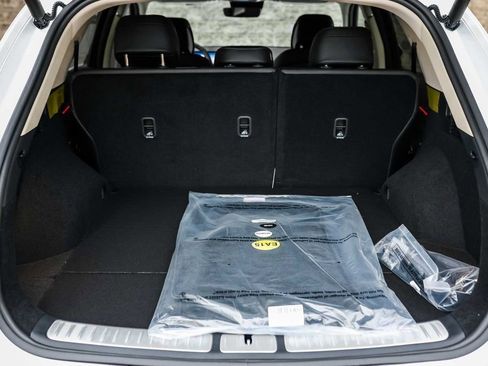 New 2026 Genesis GV70 2.5T image 8