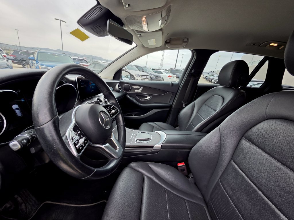 Used 2022 Mercedes-Benz GLC 300 image 17
