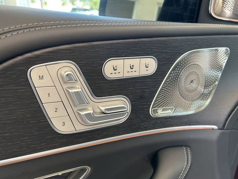 Used 2023 Mercedes-Benz Maybach GLS 600 4MATIC image 53