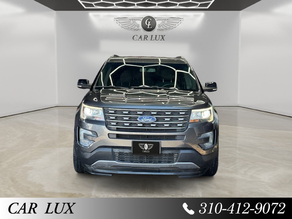 Used 2016 Ford Explorer XLT w/ Equipment Group 201A FWD image 8