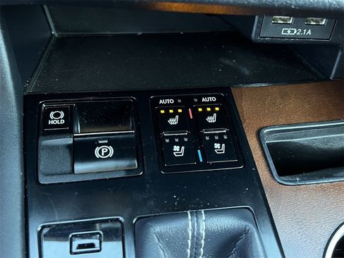 Used 2020 Lexus RX 350L FWD w/ Premium Package image 18