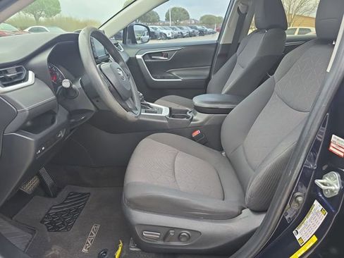 Used 2019 Toyota RAV4 XLE w/ Convenience Package image 15