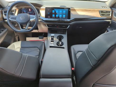 New 2026 Volkswagen Atlas SE image 19