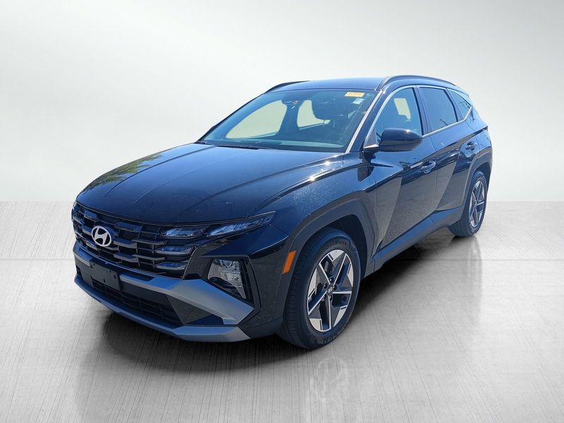 Certified 2025 Hyundai Tucson SEL image 1