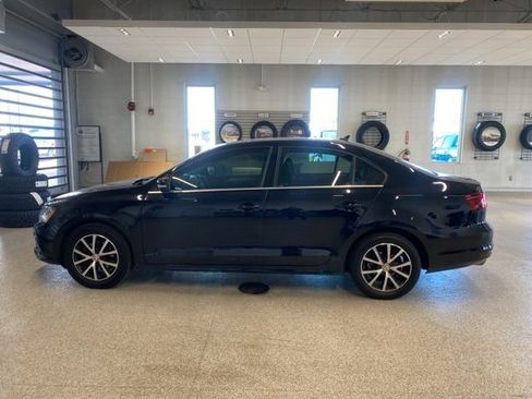 Used 2018 Volkswagen Jetta SE FWD image 11