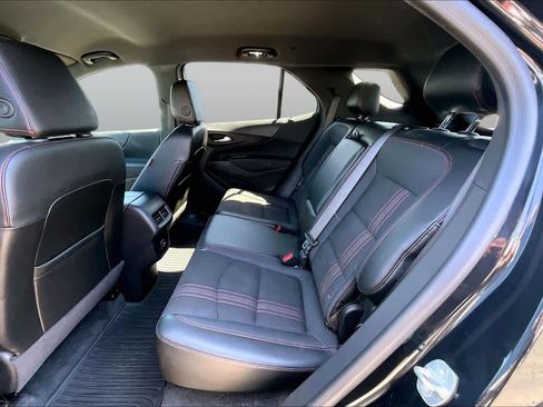 Used 2023 Chevrolet Equinox RS FWD image 19