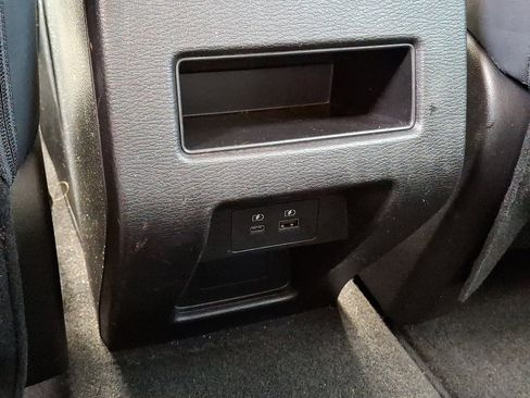 Used 2022 Mitsubishi Outlander SE image 13