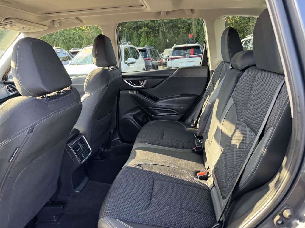 Used 2023 Subaru Forester Premium AWD/4WD image 15