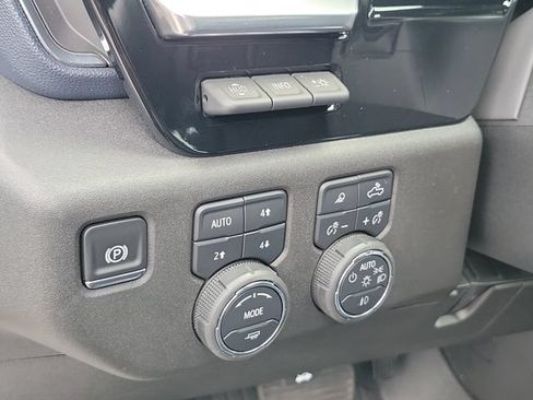 Certified 2025 Chevrolet Silverado 2500 High Country w/ Technology Package AWD/4WD image 22
