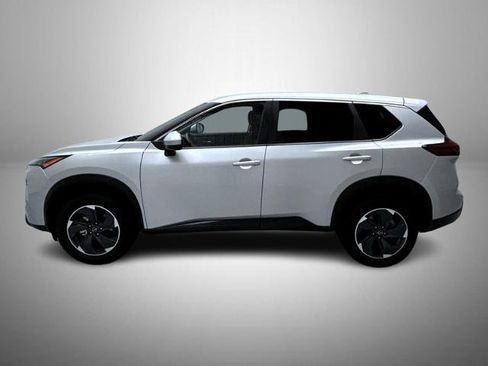 Certified 2025 Nissan Rogue SV AWD/4WD image 8