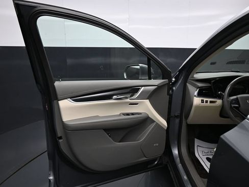 Used 2020 Cadillac XT6 Premium Luxury FWD image 10