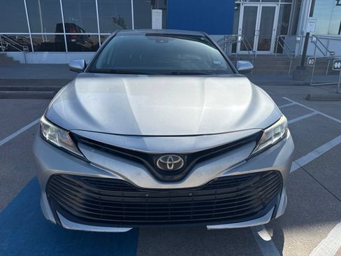 Used 2019 Toyota Camry LE FWD image 2