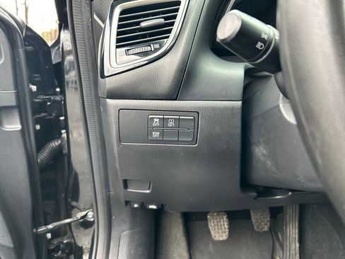 Used 2016 MAZDA MAZDA3 i Sport w/ Preferred Equipment Package image 23