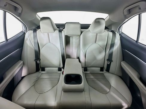 Used 2023 Toyota Camry SE image 13