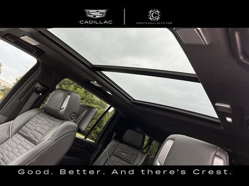 Used 2023 Cadillac Escalade ESV Sport Platinum w/ LPO, ONYX Package AWD/4WD image 19