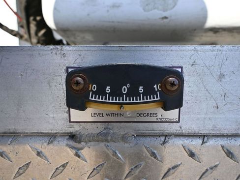 Used 2012 Ford F550 4x4 SuperCab Super Duty w/ Payload Upgrade Pkg image 52