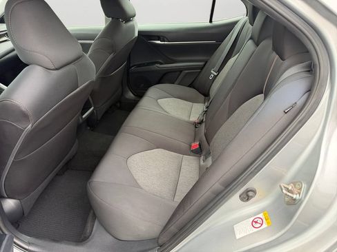 Used 2019 Toyota Camry LE FWD image 15