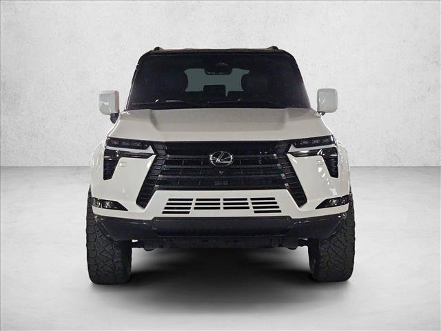 Used 2024 Lexus GX 550 w/ Cold Area Package AWD/4WD image 2
