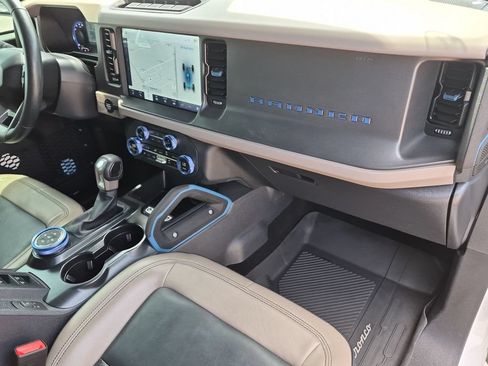 Used 2024 Ford Bronco Wildtrak AWD/4WD image 20
