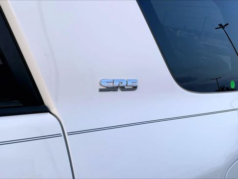 Used 2023 Toyota 4Runner SR5 Premium w/ Moonroof Package RWD image 30