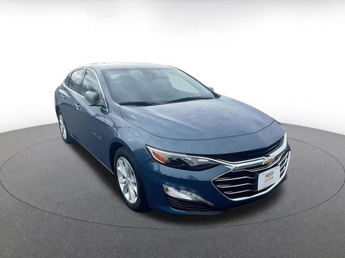 Used 2024 Chevrolet Malibu LT image 3
