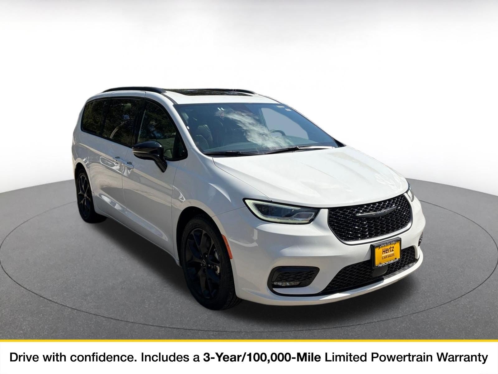 Used 2025 Chrysler Pacifica Limited FWD image 1