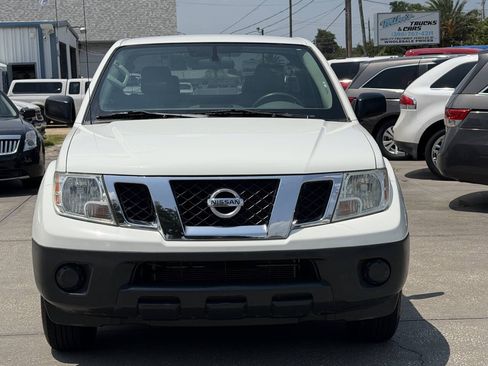 Used 2018 Nissan Frontier S RWD image 3