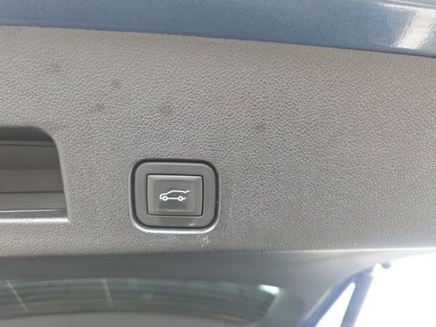 Used 2024 Chevrolet Traverse LT w/ LPO, Floor Liner Package FWD image 13