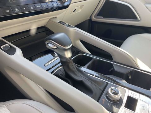 Used 2022 Kia Telluride S AWD/4WD image 30