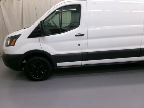 Used 2017 Ford Transit 150 148 Low Roof RWD image 4