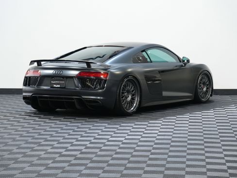 Used 2017 Audi R8 V10 plus image 6