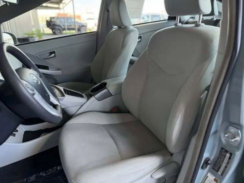 Used 2015 Toyota Prius Three image 14