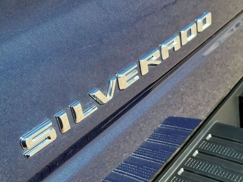 Used 2023 Chevrolet Silverado 1500 ZR2 w/ Technology Package image 30