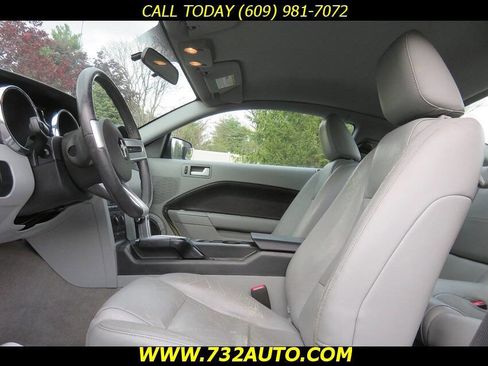 Used 2007 Ford Mustang Premium RWD image 22