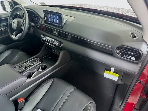Certified 2025 Honda Pilot EX-L image 22