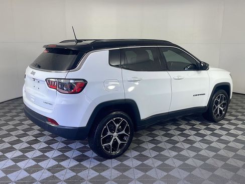 Used 2024 Jeep Compass Limited AWD/4WD image 6