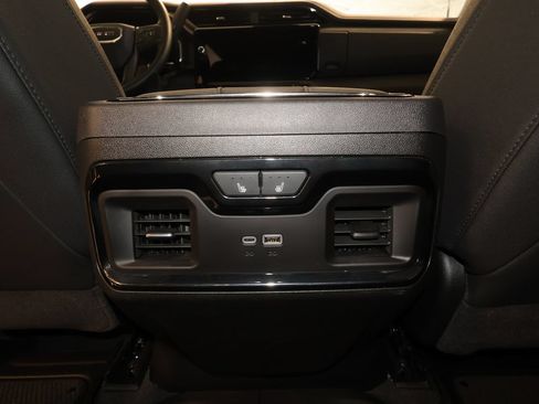 Certified 2026 GMC Sierra 3500 AT4 w/ AT4 Premium Plus Package AWD/4WD image 31