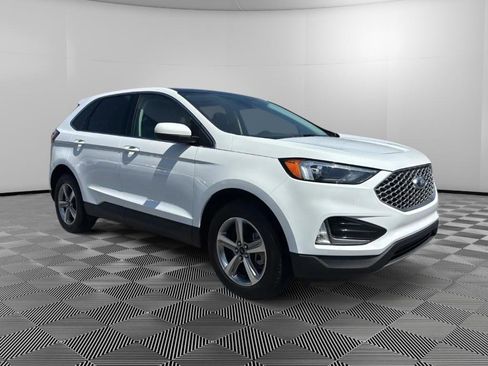 Used 2024 Ford Edge SEL w/ Convenience Package AWD/4WD image 2