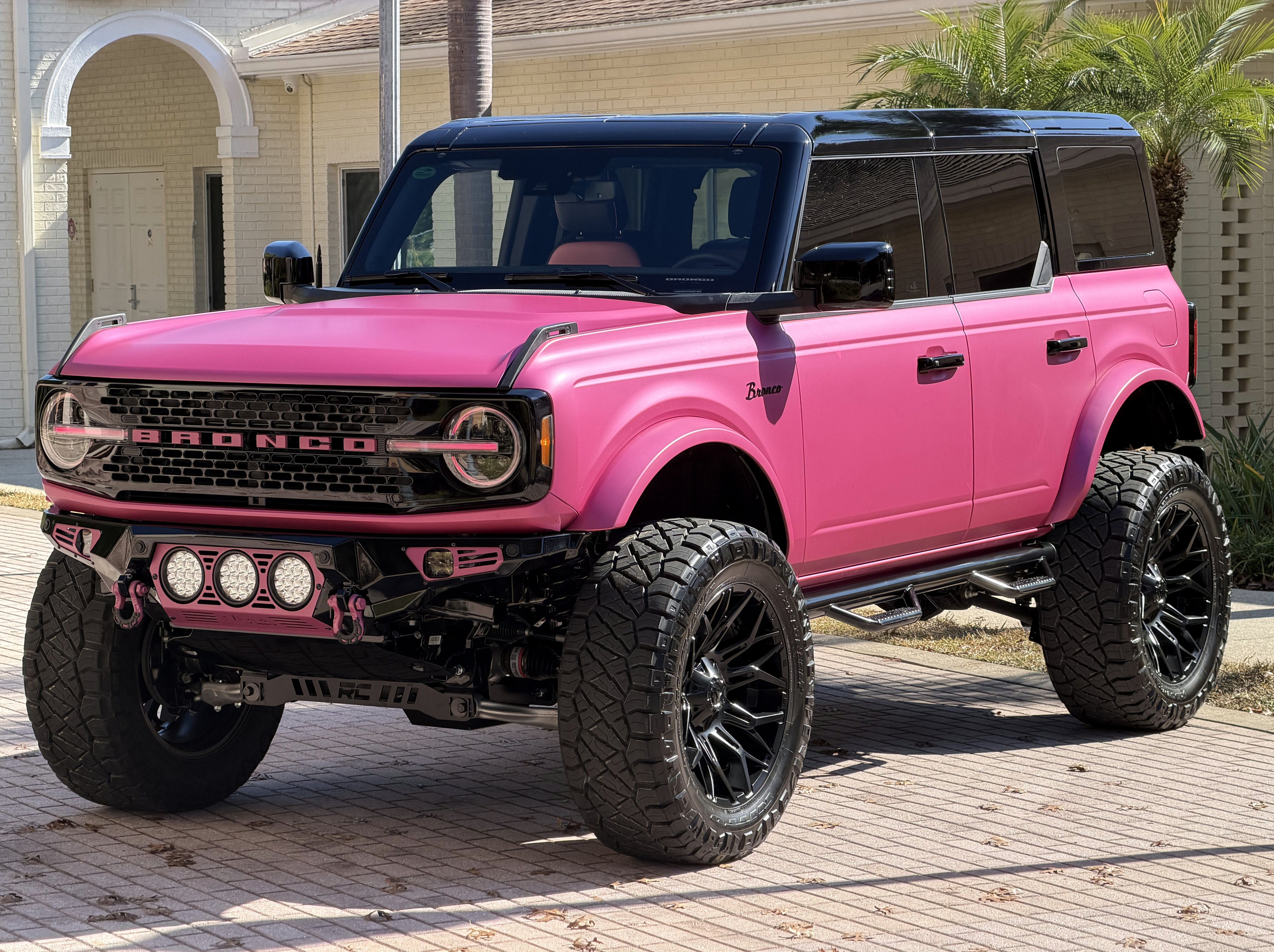 Used 2025 Ford Bronco Outer Banks AWD/4WD image 42
