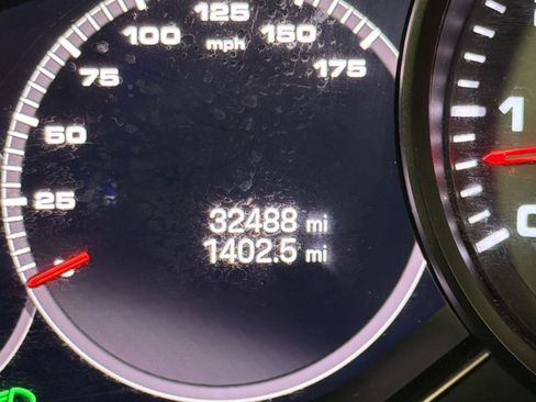 Certified 2023 Porsche Cayenne AWD/4WD image 22