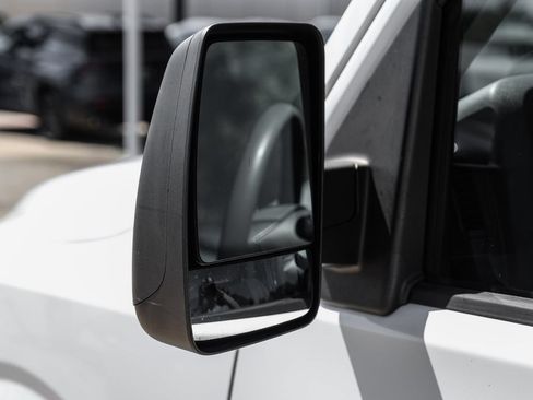 Used 2019 Nissan NV 2500 SV RWD image 37