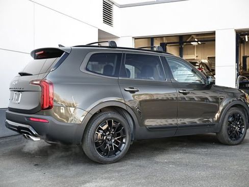 Used 2022 Kia Telluride EX w/ EX Premium Package image 6