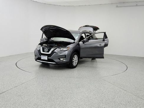 Used 2017 Nissan Rogue SL image 9