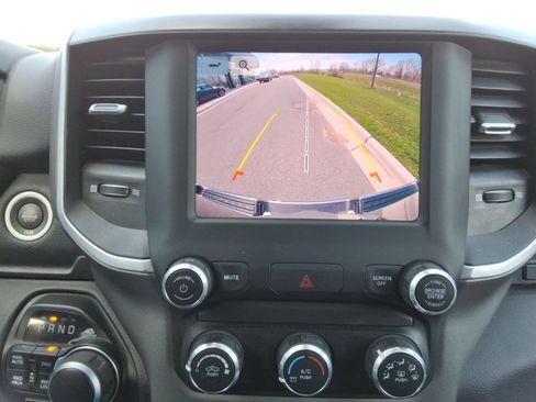 Used 2022 RAM 1500 Big Horn AWD/4WD image 16