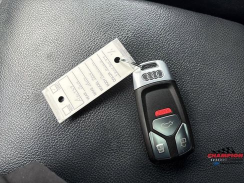 Used 2018 Audi SQ5 Premium Plus image 32