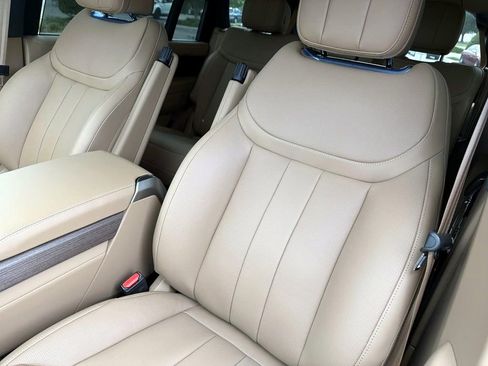 New 2026 Land Rover Range Rover Long Wheelbase SE AWD/4WD image 19