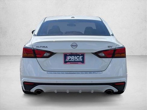 Used 2023 Nissan Altima 2.5 SV w/ SV Premium Package image 7