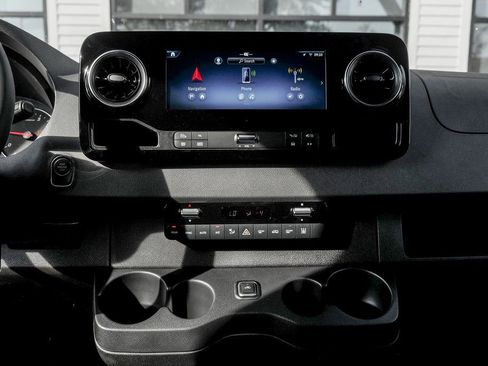 New 2025 Mercedes-Benz Sprinter 2500 image 19