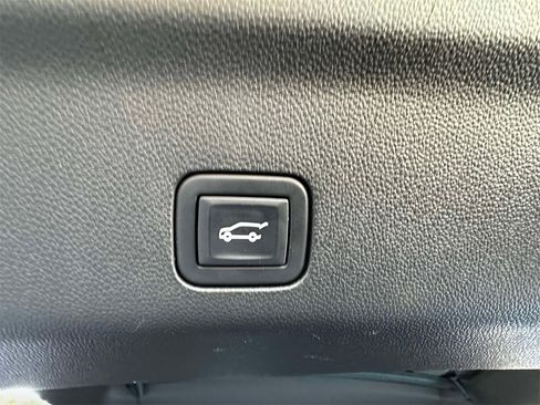 Certified 2023 Cadillac Escalade V image 18